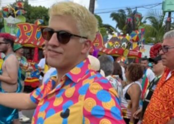 Prefeito do Recife e Gleisi Hoffman discutem política e vaga de vice.