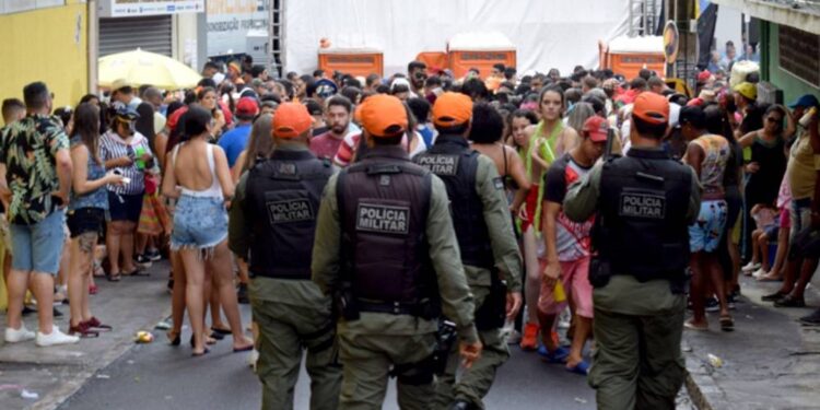 Ministério Público de Pernambuco recomenda suspensão do uso de reconhecimento facial pela polícia no Carnaval 2024.