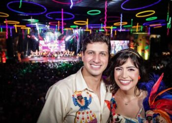 O prefeito João Campos (PSB) e a deputada federal Tabata Amaral (PSB)