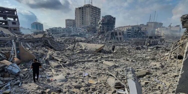 Hamas diz que Israel disparou contra civis que esperavam para receber alimentos, matando 112 pessoas