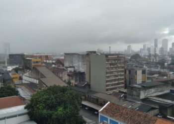 Chuvas são registradas pelo Grande Recife. Foto: Genival Paparazzi.