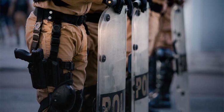 Pernambuco registra alta taxa de Crimes Violentos Letais Intencionais em 2023.