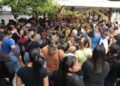 Adolescente de 13 anos morre vítima de balas perdidas.