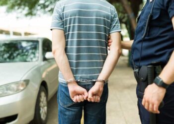 Homem é preso no Paraná por mensagens à vice-Presidente dos EUA. (Imagem ilustrativa)