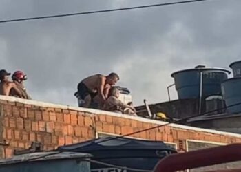 "Incêndio em academia de Olinda mobiliza Corpo de Bombeiros durante a madrugada.