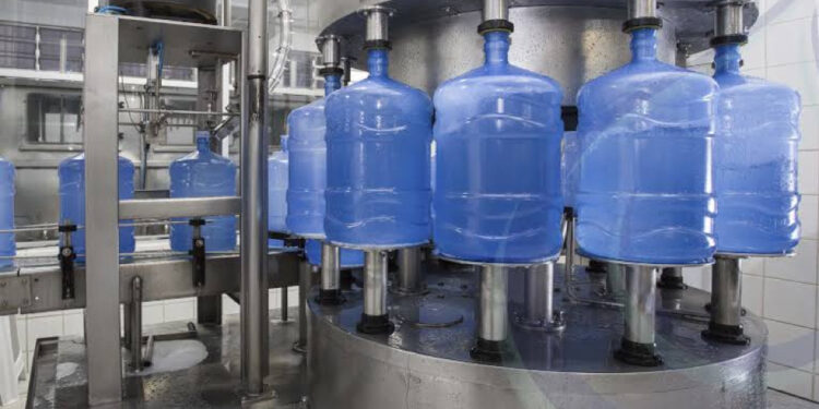 Água Natural Aldeia e Água Mineral Santa Teresinha completam as seis empresas autuadas