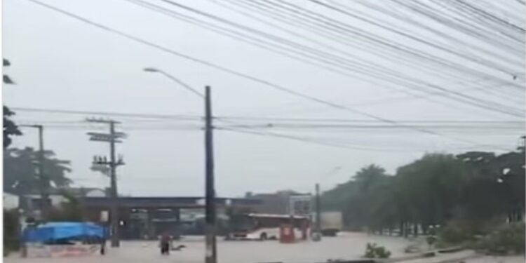 O Inmet indica  para Pernambuco chuvas entre 30 e 60 mm por hora ou 50 e 100 mm de água por dia