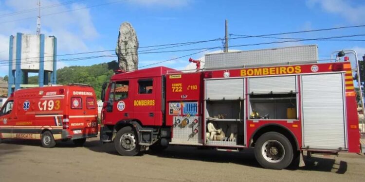 Veículos do Corpo de Bombeiros em Fernando de Noronha