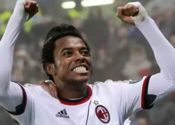 Robinho foi preso pela Polícia Federal na noite de ontem(21)