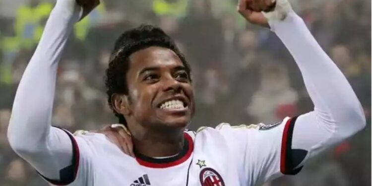 Robinho foi preso pela Polícia Federal na noite de ontem(21)