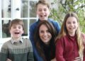Kate se desculpou pela "confusão" causada pela edição de uma fotografia de família.