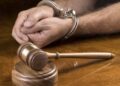 Tribunal de Justiça de Pernambuco aceita denúncia contra 12 policiais por chacina em Camaragibe.