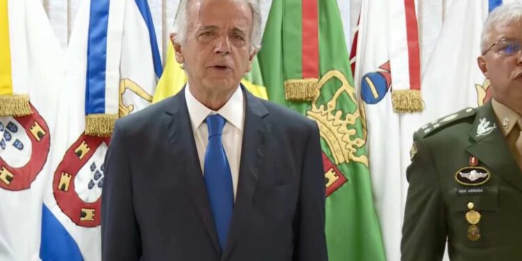 Ministro da Defesa afirma que investigações apontam para ações individuais, não institucionais, das Forças Armadas.