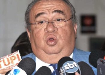 Heráclito Fortes pede afastamento de Antonio Rueda na reunião do União Brasil em Brasília.