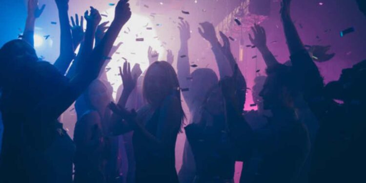 Ministra da Cultura Margareth Menezes envolvida em polêmica por shows financiados com recursos públicos.