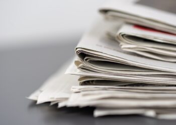 "Fico intrigado: quando ele procura um juiz para despachar sobre uma causa, é como advogado ou jornalista famoso?" , questiona Sabino