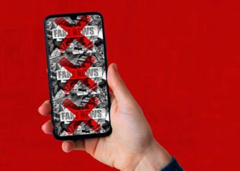 Notícias falsas consistem em distribuição deliberada de desinformação por diversas mídias