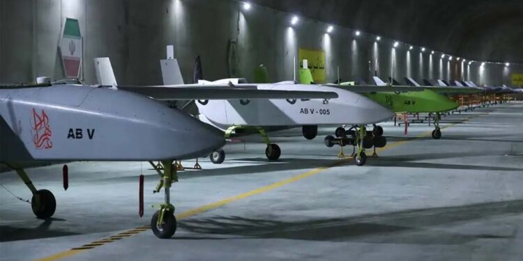 Drones construídos pelas forças militares iranianas