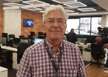 Afonso Mônaco, na redação da TV Record