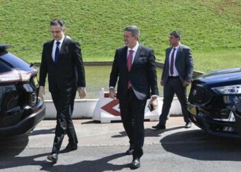 Rodrigo Pacheco (PSD) e Arthur Lira (PP), em Braília
