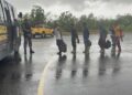 Forças Armadas transportam 11 garimpeiros ilegais da TI Yanomami