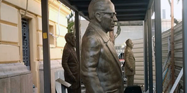 TJPE investiu mais de R$ 250 mil em três estátuas