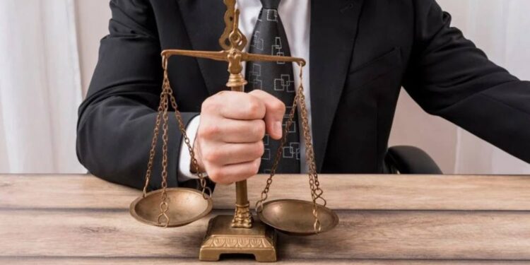 Sócios fundadores de escritório de advocacia em disputa Judicial.