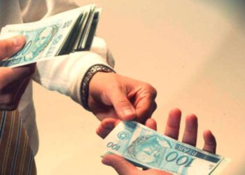 Correios condenados a indenizar funcionário por ofensa à honra no trabalho.