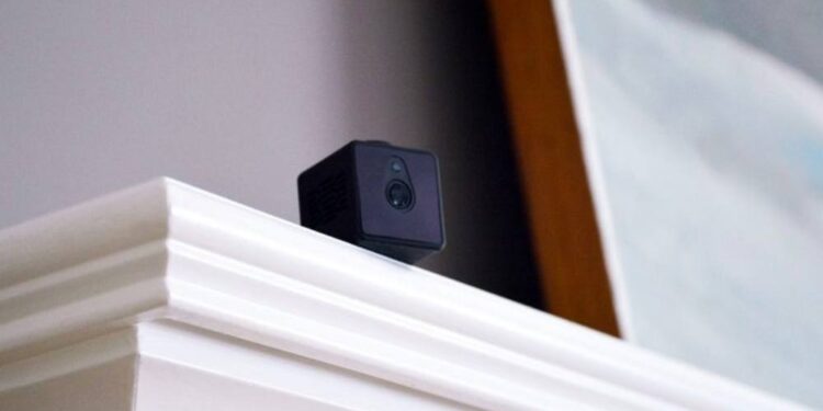 Deputada encontrou câmeras escondida em seu apartamento de hotel que estava hospedada. (imagem ilustrativa)