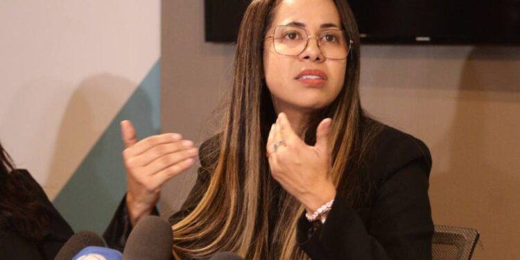 A advogada de Rodrigo Carvalheira, Graciele Queiroz.