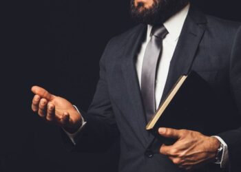 Líder religioso suspeito de abuso sexuais.