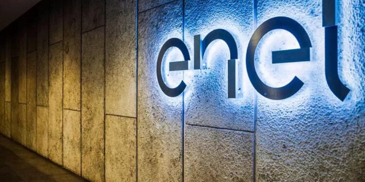 Ministro de Minas e Energia abre processo disciplinar contra a distribuidora Enel por interrupções no serviço em São Paulo.