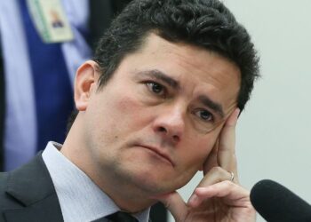 O julgamento ocorre após pelo menos duas mudanças de data