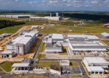 Hemobrás pesquisa, desenvolve e produz medicamentos para o SUS