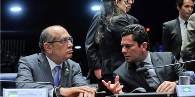 Ministro Gilmar Mendes (STF) e o senador Sergio Moro (UB) durante audiência