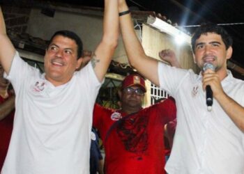 O ex-prefeito Noé Magalhães e o vice Neto Cavalcanti