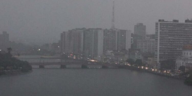 chuva no recife