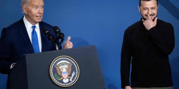 Joe Biden chama Zelensky de Putin durante evento.