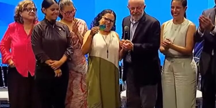 Segundo o governo, os proprietários de imóveis em 133 edifícios serão indenizados em 2024