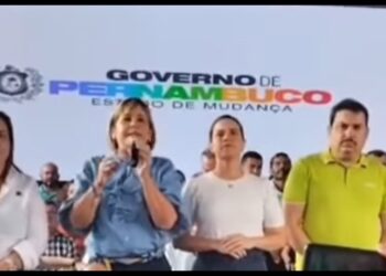 Depois de ser vaiada ao lado de Lula, Raquel Lyra repete a cena em Surubim