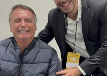 Gilson FIlho se encontrou com o ex-presidente  quando Bolsonaro visitou o Recife