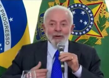 O presidente se dirigiu a Fernando Haddad, ministro da Fazenda, e disse que o dado era uma “notícia triste”