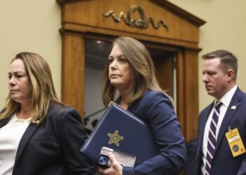 "Como diretora, assumo total responsabilidade pela falha de segurança", diz a carta