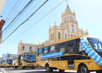 Relação entre empresa de transporte e prefeita está sob suspeita