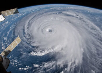 Especialistas alertam para possíveis mudanças no clima do Pantanal e Amazônia por influências dos furacões no Atlântico Norte.