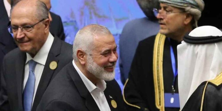 Geraldo Alckmin é fotografo próximo ao líder morto do Hamas, Ismail Haniyeh.