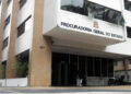 Procuradores do Estado de São Paulo recebem milhões em benefícios extras além do teto salarial.