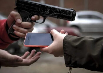 Roubos de celular colocam Recife e Olinda entre as mais afetadas no Brasil, diz Anuário.