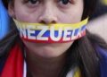 Maduro impõe bloqueio a sites de notícias independentes a cinco dias das eleições na Venezuela.