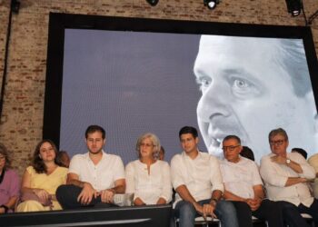 Convenção do PSB realizada no Recife no último sábado (10) , com homenagem a Eduardo e presença da família Campos